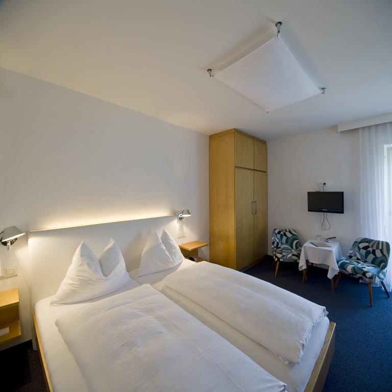 Hotel Garni Ogris Am See Velden am Wörthersee Buitenkant foto